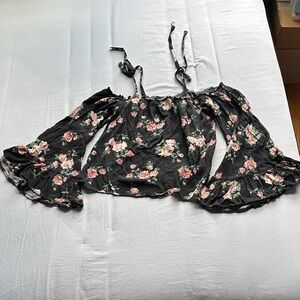 American Eagle Outfitters Black Floral Blouse